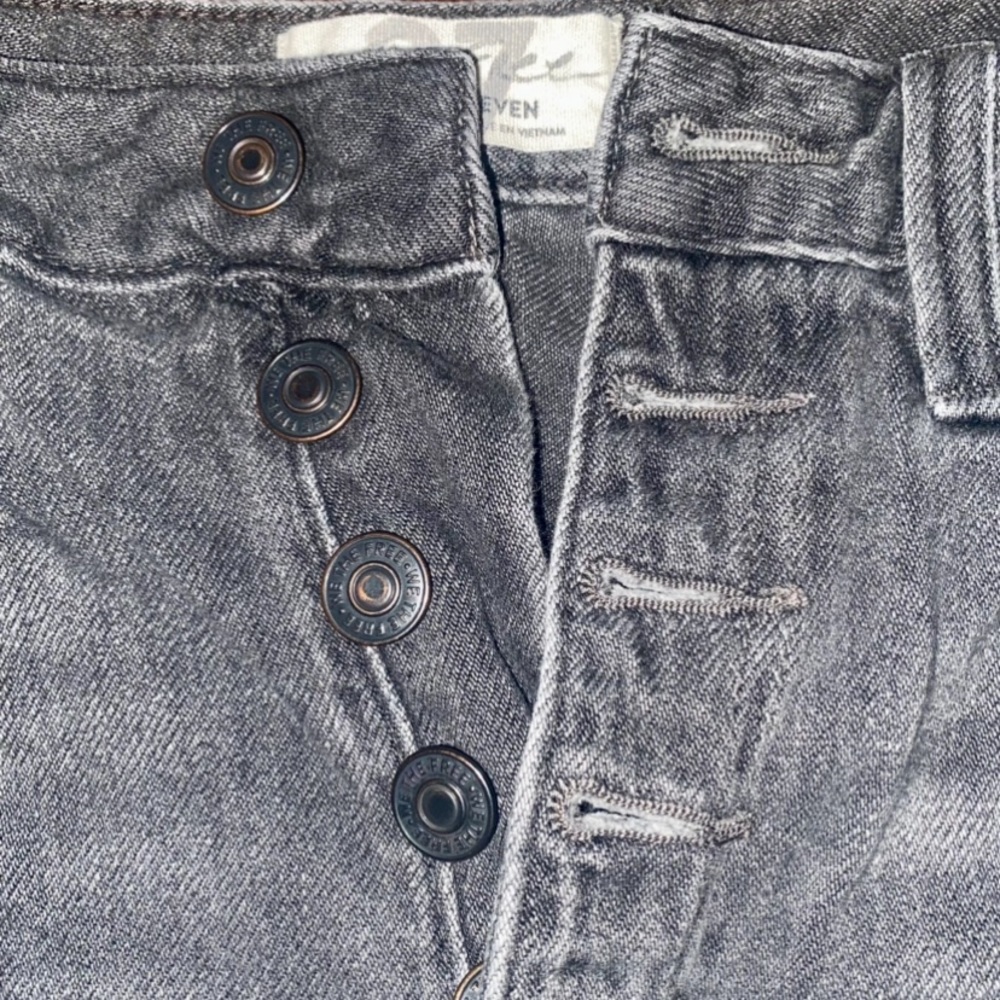 Free People Romeo Rolled Cut Off High Rise Shorts Distressed Ripped Butt… - Picture 4 of 7